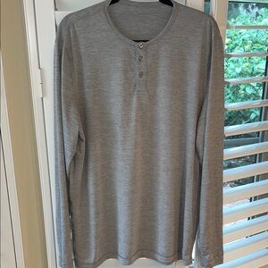Vuori Heather Gray Long Sleeve Henley